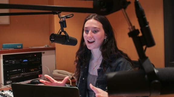 Anna Lionas, host of The Food Fix podcast at Michigan State University, uses Solutions Journalism concepts to report "how to better feed the world."